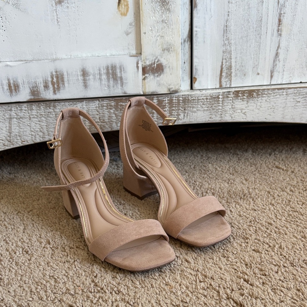 BRAND NEW, NEVER worn Kelly & Katie Blush Block Heel Sandals